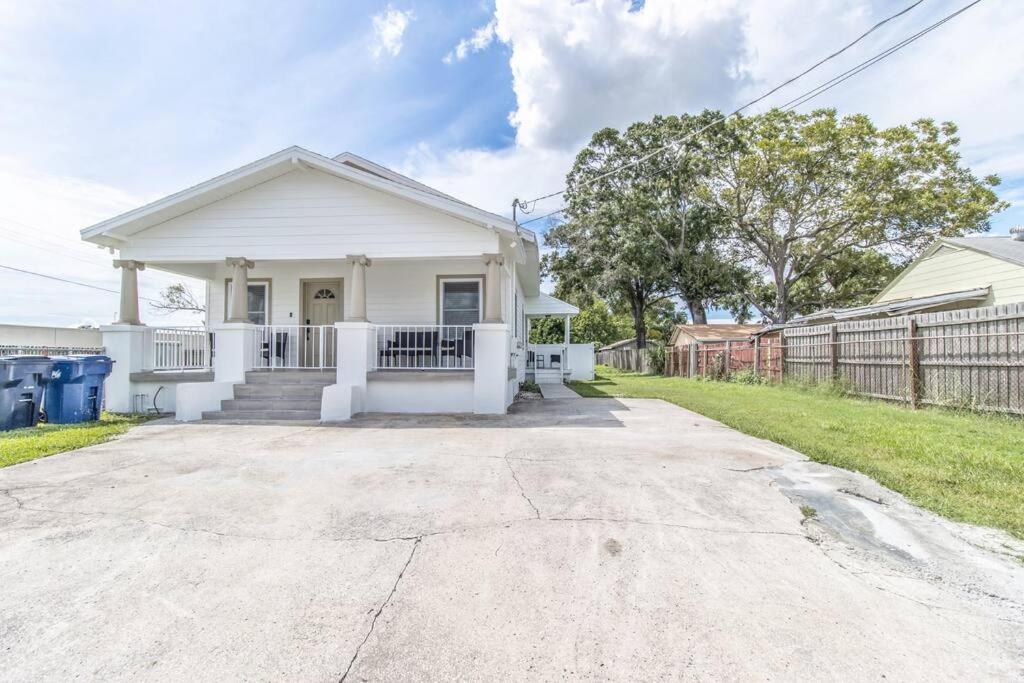 2Br Spacious House In Heart Of West Tampa Exterior photo